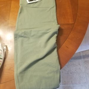 Olive green leggings